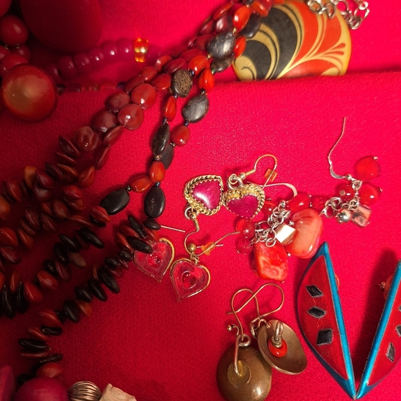 Lot RED Fashion Jewelry Necklaces Bracelets Earrings Rings Brooch Primary Colors - Picture 10 of 14